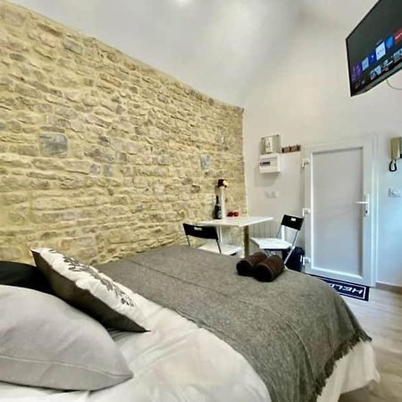 Bed In The City - Appart'Hotel - Historical Center بايو المظهر الخارجي الصورة