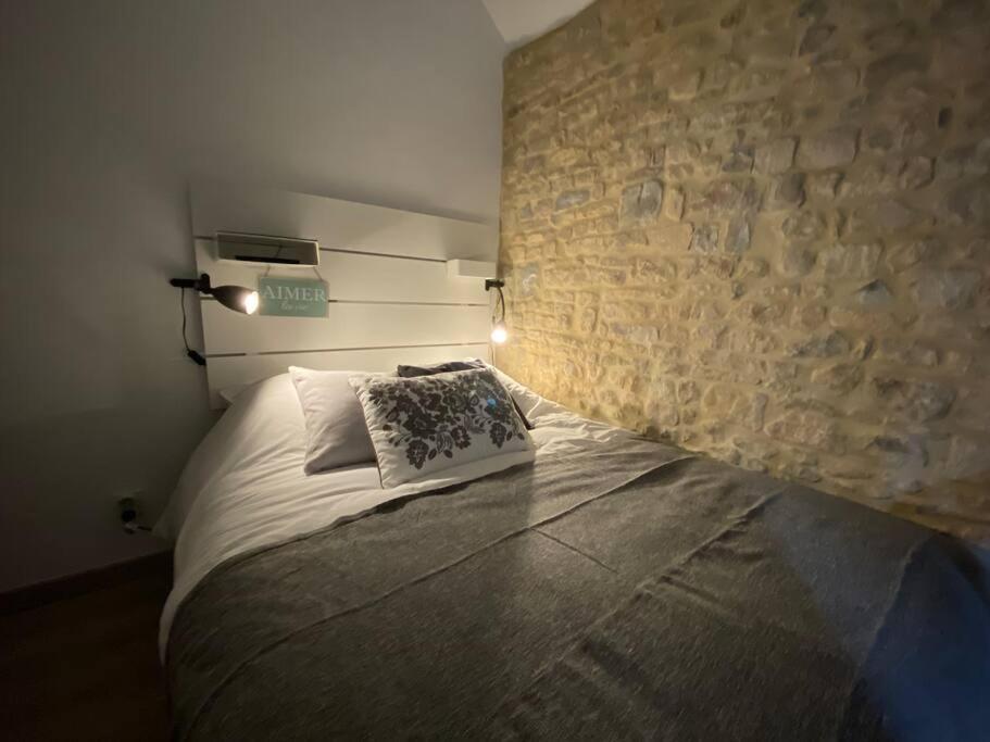 Bed In The City - Appart'Hotel - Historical Center بايو المظهر الخارجي الصورة